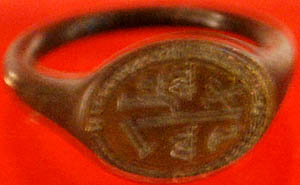 signet ring