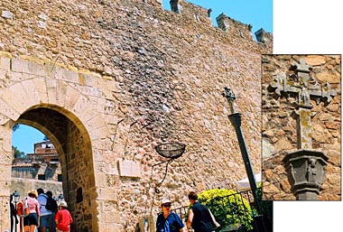 Tossa walls and boundary marker