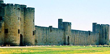 Aigues-Mortes walls