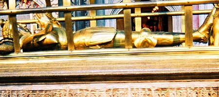 Tomb of Richard Beauchamp, Earl of Warwick; photo &copy; S. Alsford