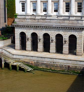 Wharf at Fishmongers Hall