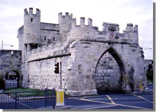 Walmgate Bar; photo &copy; S.Alsford