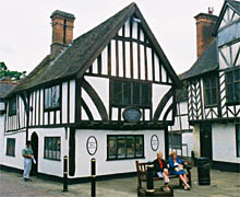 Oken's House, Warwick