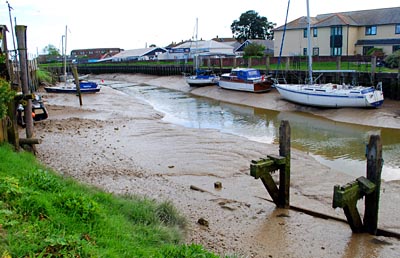 stranded boats at Rye's quayside