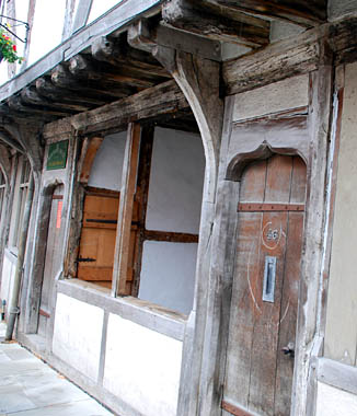 Medieval shop-front in Tewkesbury; photo © S. Alsford
